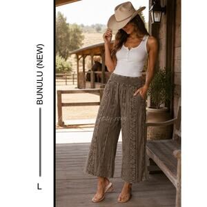 MSRP $78 ✨ Vintage Y2K BUNULU Mineral Wash Boho Cropped Palazzo Pants – Size L ✨